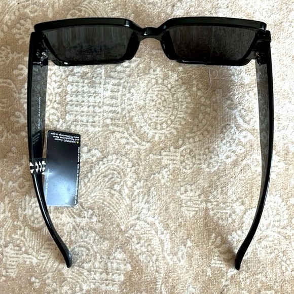 Brand New True Religion Oversized Black Square Sunglasses w/ Rhinestone Logo - Picture 7 of 16